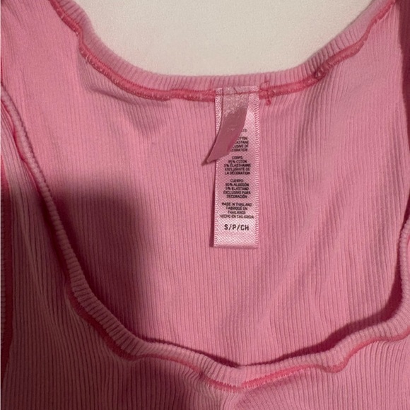 SKIMS Pink Ribbed Tank Top - Picture 2 of 3